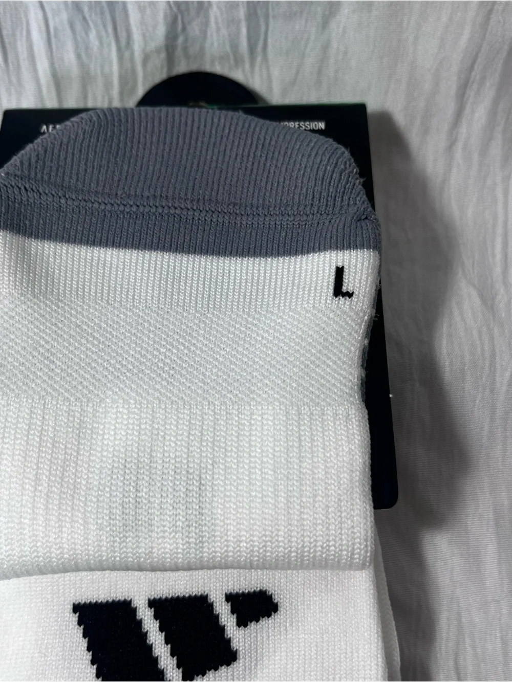 ADIDAS SOCCER TEAM SPEED PRO OTC WHITE SOCKS SIZE SMALL NEW